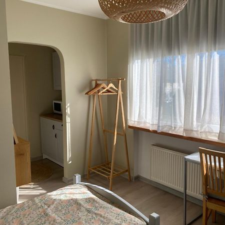 Ohtu Poik 4 City Center Apartment Pärnu Esterno foto
